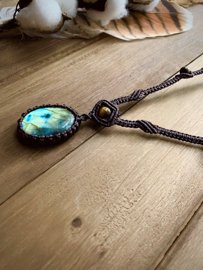 Necklace with Labradorite stone 5